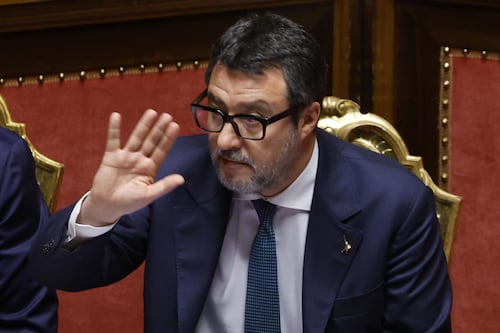 Iran, Salvini incontra Giorgetti per il pacchetto energia e trasporti. Rientrano gli italiani dal Golfo