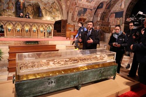 Assisi, attesi 400 mila pellegrini per l'ostensione delle spoglie di San Francesco