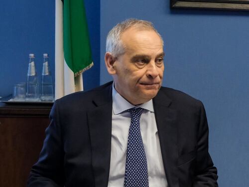 Bombe carta a Ostia e Fiumicino, il prefetto di Roma rafforza i controlli sul litorale