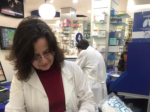 Coronavirus, a Roma è psicosi mascherine