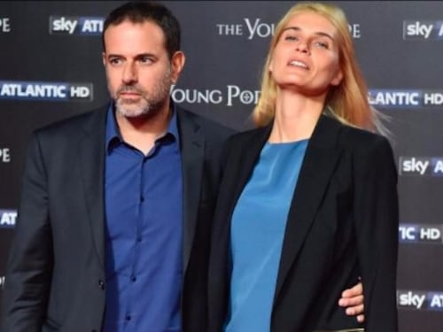 Nuove accuse a Brizzi ma la moglie lo difende: "Solo voci"