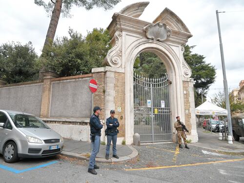 Caso Orlandi, l'ipotesi del medico legale: "Ossa di una persona tra 25 e 35 anni"