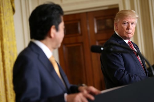 Usa, Trump non si ferma: pronto un altro ordine per vietare l'ingresso agli islamici