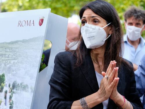 Come sotto Nerone: Roma sta bruciando. Roghi ovunque e mezza città in fiamme