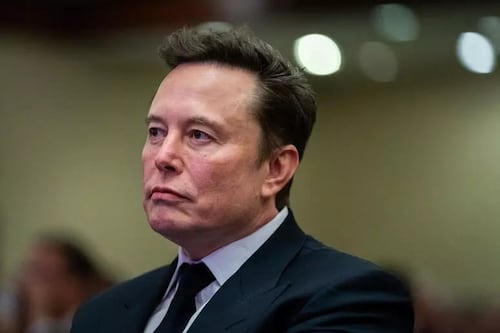 Bruxelles, guai in vista per Elon Musk: aperta indagine su X e Grok