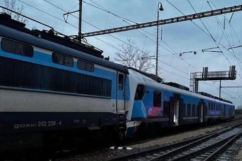 Repubblica Ceca: scontro fra treni, 42 feriti di cui due gravi
