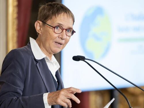 Multe no vax, Susanna Tamaro fulmina Speranza & Co.: "La vera follia..."
