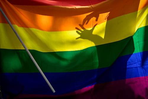 Prato, il ballo delle debuttanti della scuola di D’Annunzio sarà aperto anche alle coppie gay
