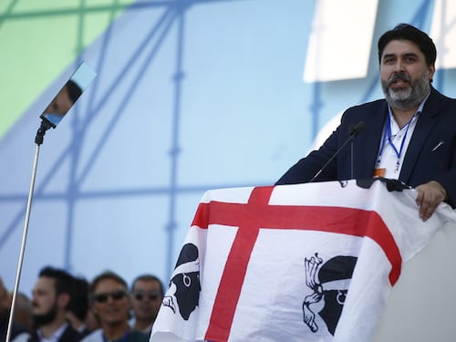 Ira della Sardegna sull'assessore del Lazio D'Amato, Solinas: "Accuse vergognose"