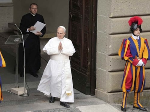 Papa Leone spiazza tutti: notte a Castel Gandolfo, le voci in Vaticano sulla breve "fuga"