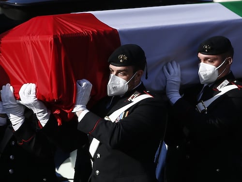 Congo, il carabiniere Iacovacci ha provato a salvare l'ambasciatore Attanasio: ecco come sono morti
