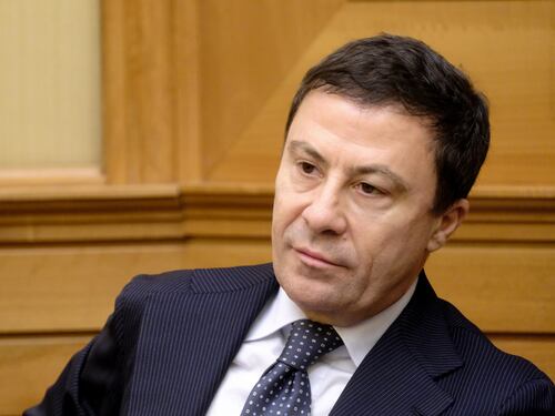 Bocchino "censurato" al convegno sulle foibe, l'ira di Fratelli d'Italia