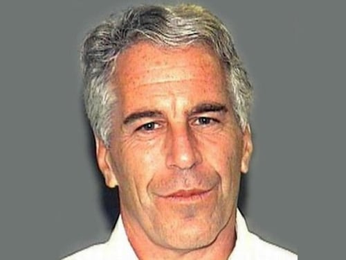 Suicida in cella Epstein. Abusi su minori, lo scandalo che imbarazza la Royal Family