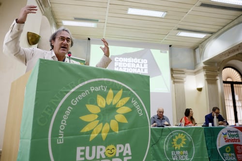 Dalle Marche alla Lombardia, i Verdi di Bonelli al verde: «Debiti e società ignote ai più»