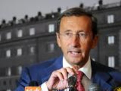 Lo schiaffo di Fini