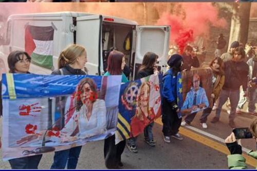 Cortei scuola, Valditara: "Replicanti degli estremisti degli anni '70". Meloni: "Violenza inaccettabile"