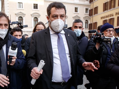 Il centrodestra trova la quadra nella notte: voterà Elisabetta Casellati al quinto scrutinio