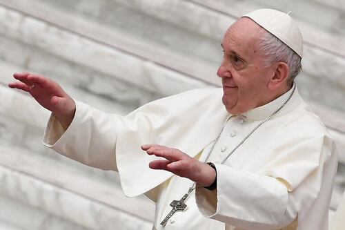 Poste, francobollo dedicato a Papa Francesco a un anno dalla scomparsa