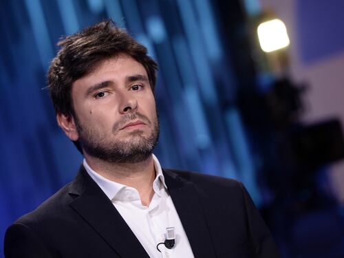 Crisi di governo, Di Battista provoca: "Qualcuno ha il fegato di votare la fiducia?"