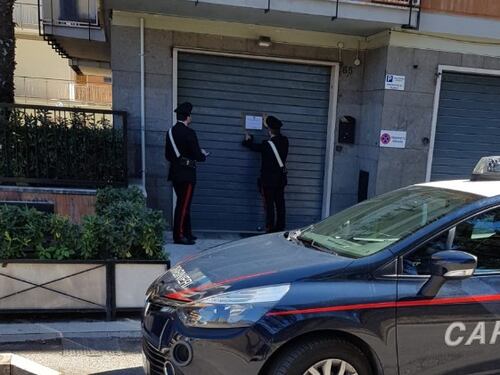 Massaggi con "happy ending": chiuso centro estetico a luci rosse