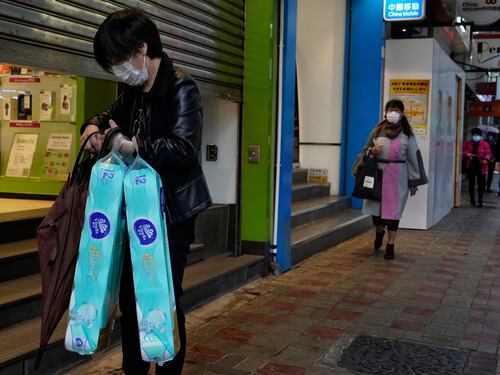 Coronavirus, Niccolò torna in ItaliaPrimo caso di contagio in Africa