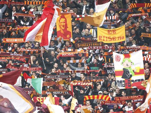 Il virologo Pregliasco: "Tifosi allo stadio da luglio"