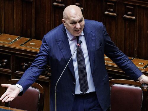 Crosetto: mie parole mistificate. Poi la stoccata alla sinistra che diserta l'aula