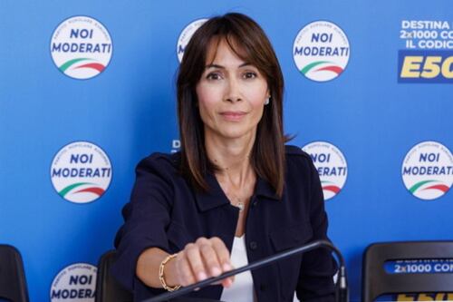 Nuove regole e limiti per i minori, Carfagna: la proposta di legge sui social