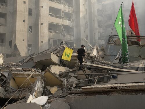 Hezbollah minaccia ad Israele: “Colpiremo il centro di Tel Aviv”. No alla tregua