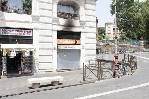 Minimarket a fuoco, dopo la strage di Casalotti lo spettro della faida "bangla"
