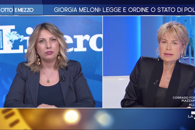 Otto e mezzo, Bolloli demolisce le critiche Pd a Meloni: “Parlano di leggi razziali, ma Mattarella ha firmato”