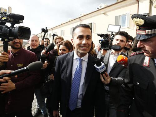 Euro, immigrati, vaccini e Olimpiadi: le giravolte del "premier" Di Maio