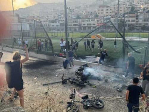 Israele, razzo su un campo da calcio. Katz: "Guerra totale". Ma Hezbollah nega