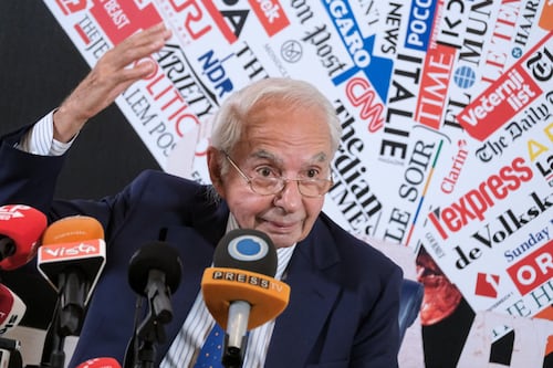 Giuliano Amato, la surreale difesa della sindaca di Merano: "Tricolore imposto da un maschio"