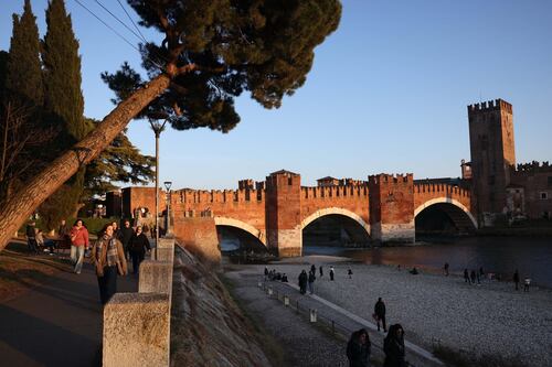 Meteo, alta pressione dominante: sole e temperature sopra media. Ma poi…