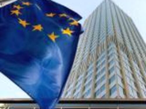 Europa, l'inflazione scende ancora: -0,7