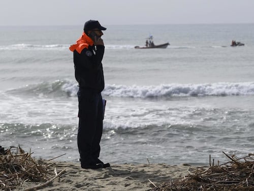 Bufera per l'ordinanza sugli scafisti di Crotone tra "crociere" ed "esotici viaggi"