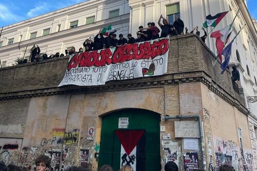 Roma, i Pro Pal occupano il liceo Cavour. Nella capitale è la seconda scuola in una settimana