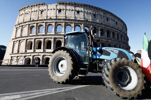 Trattori, la manifestazione è un flop. Foti: "Il problema è l'Europa"