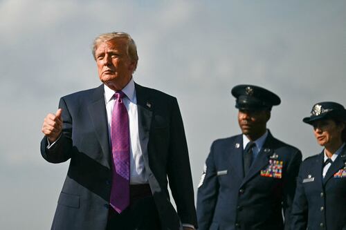 Olanda, allerta rossa per l’ecstasy a forma della testa di Trump: l’effetto è letale