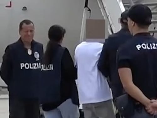 Migranti, la guerra di Giorgia Meloni: "In Italia le regole si rispettano"