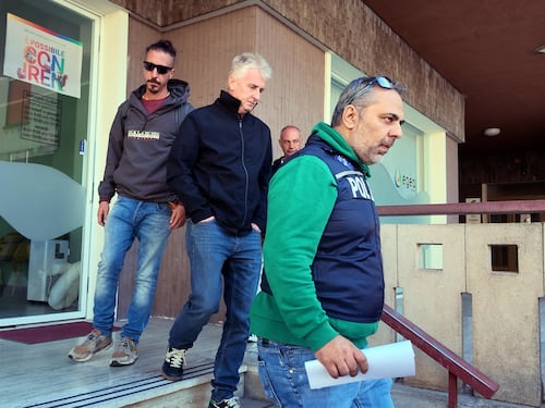 Giallo di Pietracatella, perquisiti gli studi di Gianni Di Vita: sequestrata la borsa della moglie