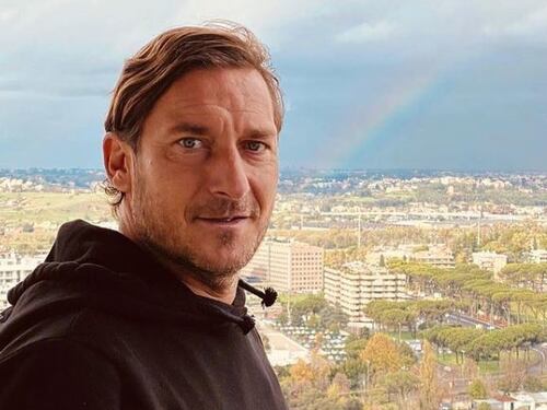 Totti se l'è vista brutta: "Febbre, polmonite e poco ossigeno"