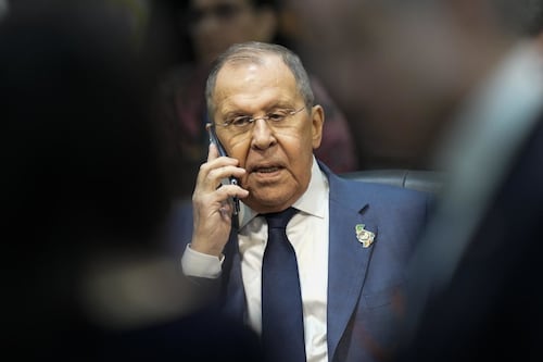 Russia cancella i talebani da lista terroristi. Che succede a Mosca