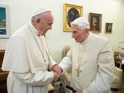 Papa Francesco e la profezia di Fatima: alla consacrazione venerdì 25 marzo vuole anche Ratzinger