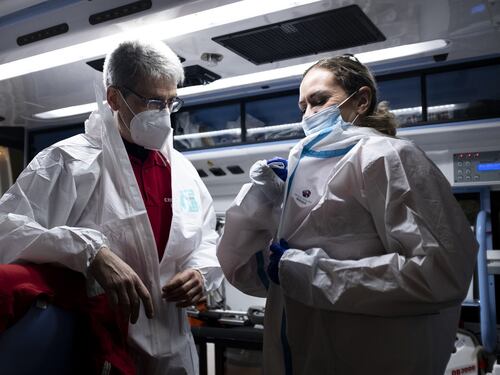 Pandemia, superata la soglia critica in Piemonte: sospesi i ricoveri no-Covid