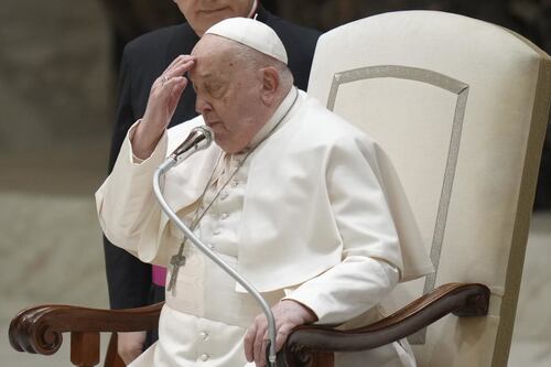 Papa Francesco, come sta il Pontefice: "Polmonite bilaterale"