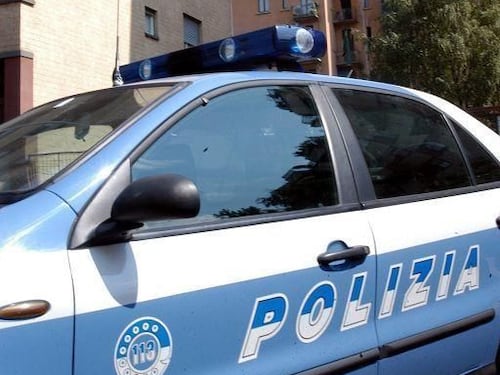 Roma, massacrata dall'ex a martellate nel garage a Capannelle: è grave