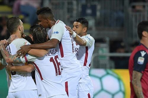 La Roma passa a Cagliari e mette un piede in Champions