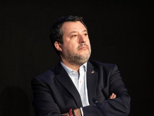 Codice della strada, la promessa di Salvini: "Approvato entro l'estate"